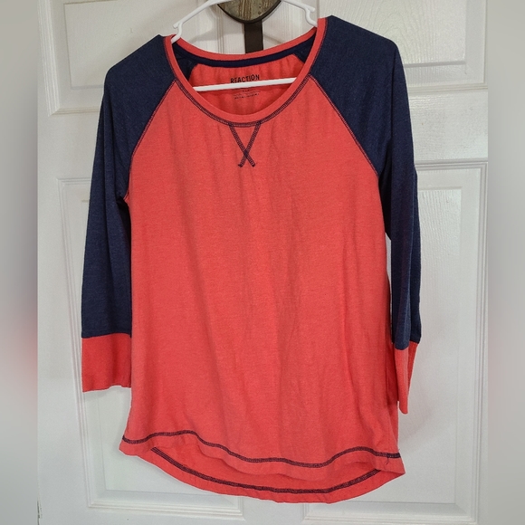 (1613) Reaction by Kenneth Cole Men's Long Sleeve T-Shirt, Size: Small, Reddish - Picture 4 of 10